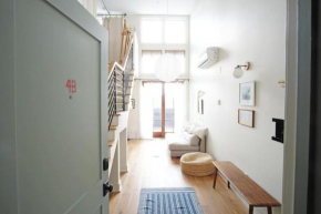 Annabelle 4B - Top Floor Loft, Patio, Full Kitchen
